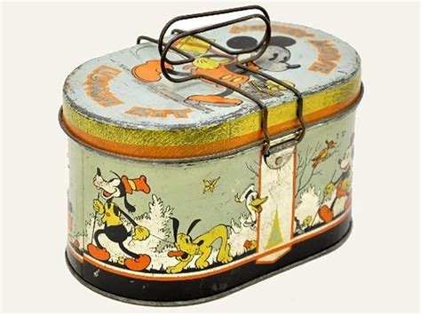 1st licensed character on metal lunch box|first lunch box.